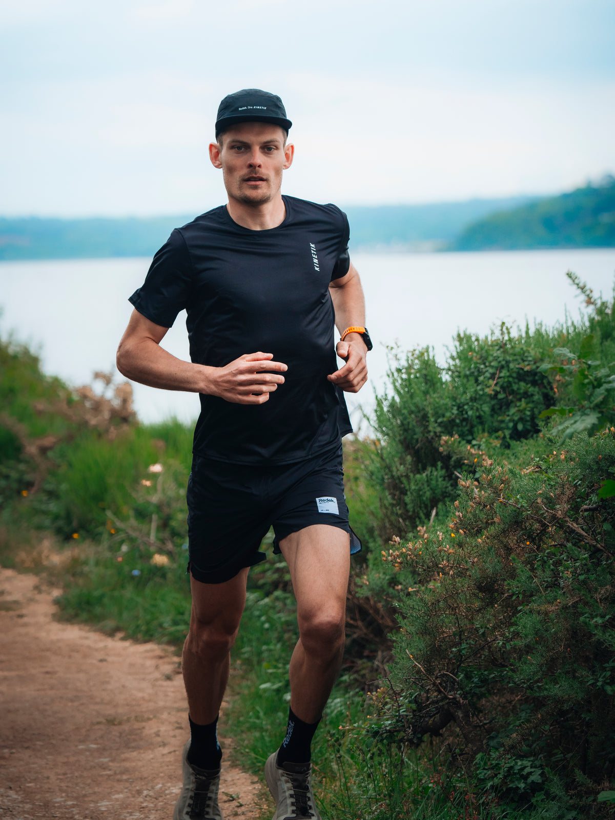 STRINGER RDK BZH FLAG BLACK-Tee-shirts-maillot manches courtes trail-running homme-kinetik-adrenalink