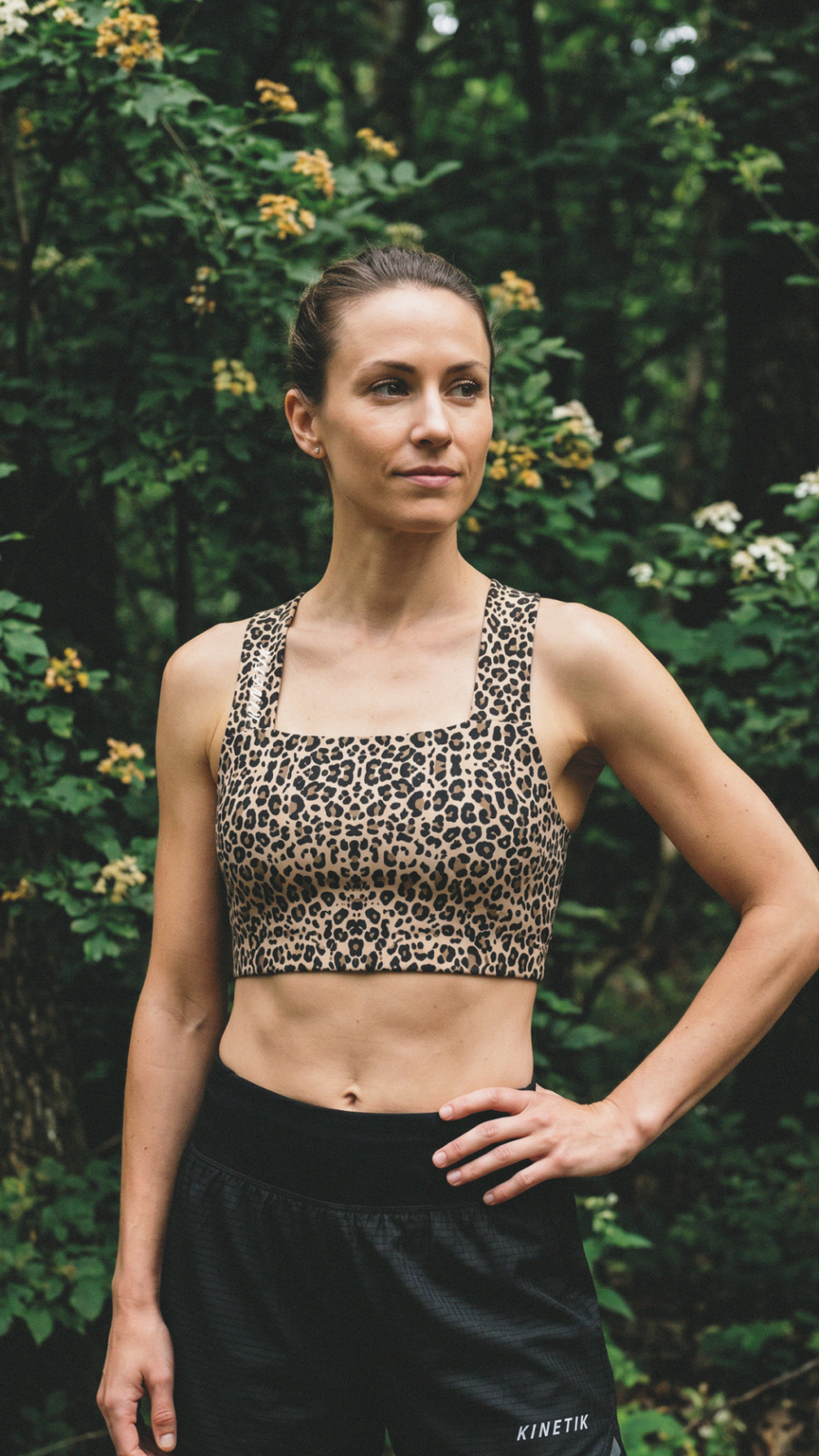 Brassiere-sport-trail-running-kaeria-leopard