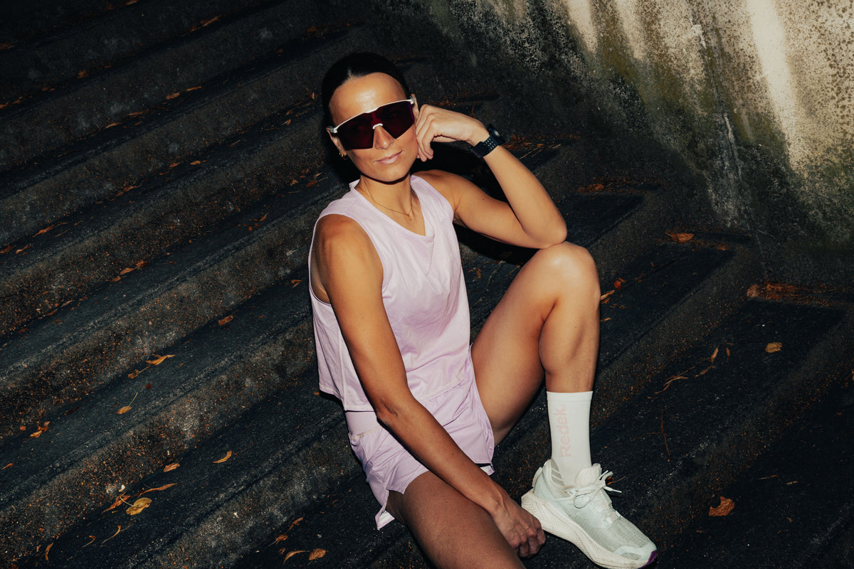 Collection Trail Running Pink Glo Femme Kinetik Adrenalink - Crop Top et Short