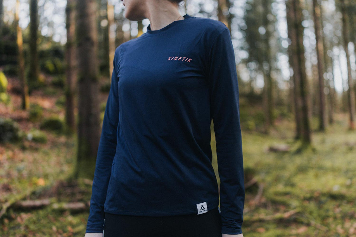 VEKTRA LS WOMEN NAVY - - Maillot manches longues femme trail-running - kinetik-adrenalink