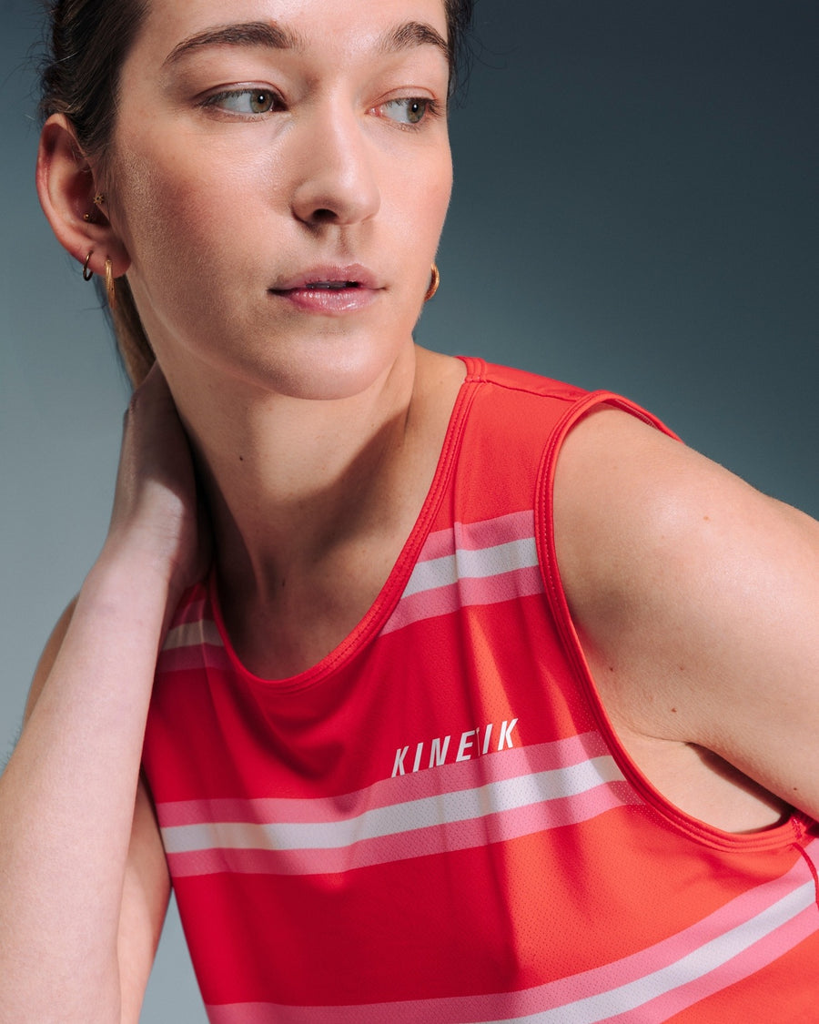 MAVRIK CROP TOP RED CREAM STRIPE - Tee-shirts - maillot sans manches crop top trail-running femme - kinetik-adrenalink