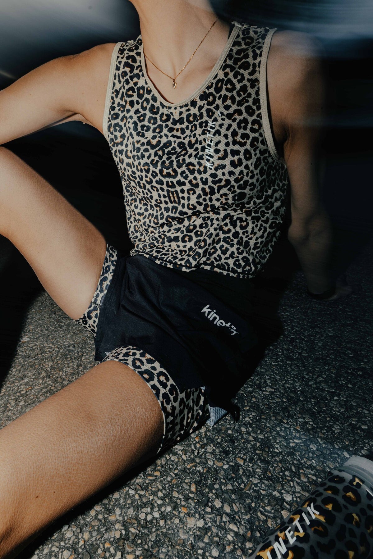 Maillots trail-running MAVRIK CROP TOP LEOPARD - 2 - kinetik