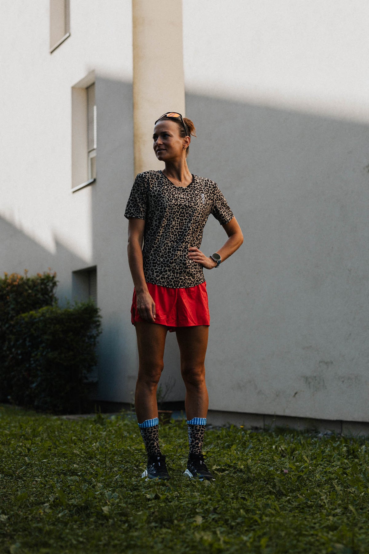 Shorts trail-running AEROK 5 WOMEN RACING RED - 2 - kinetik